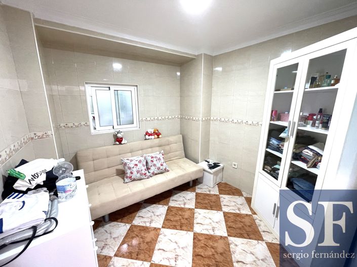 Image No.7-2 Bed Townhouse for sale