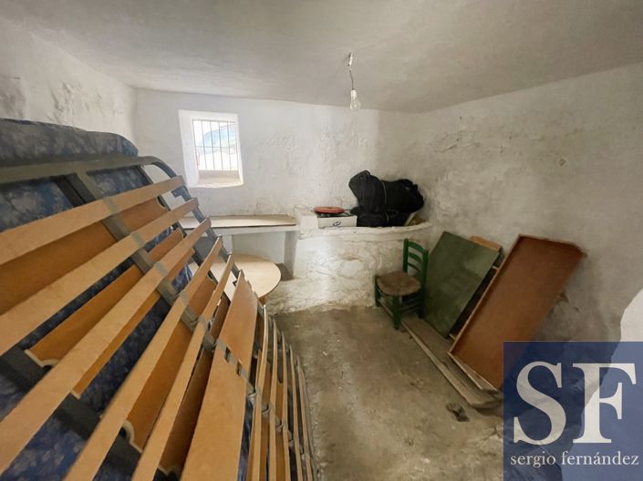 Image No.16-3 Bed Townhouse for sale