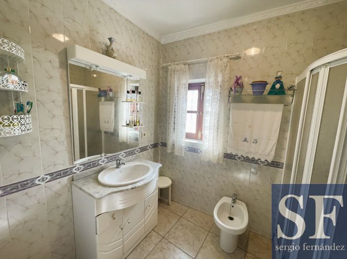 Image No.7-3 Bed Townhouse for sale