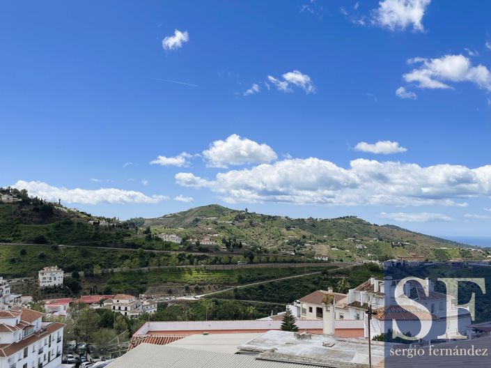 Image No.16-3 Bed Townhouse for sale