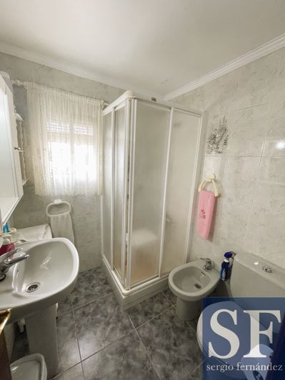 Image No.11-4 Bed Townhouse for sale