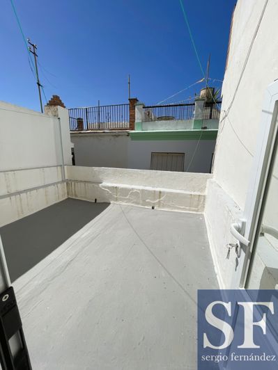 Image No.12-3 Bed Townhouse for sale