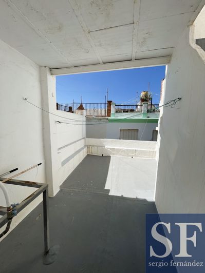 Image No.13-3 Bed Townhouse for sale