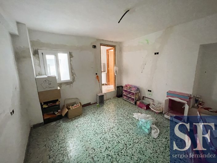 Image No.11-3 Bed Townhouse for sale