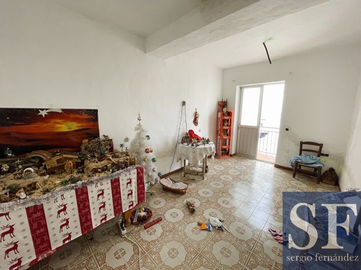 Image No.12-3 Bed Townhouse for sale