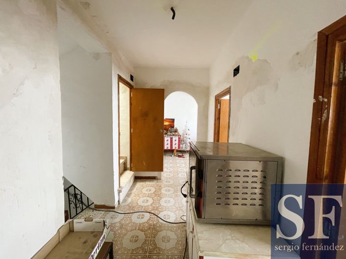 Image No.14-3 Bed Townhouse for sale