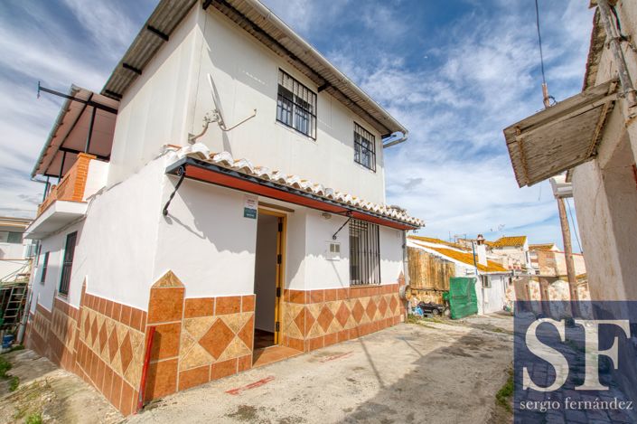 Image No.1-2 Bed Townhouse for sale