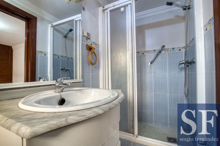 Image No.11-2 Bed Townhouse for sale