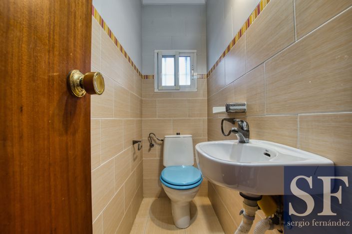 Image No.12-2 Bed Townhouse for sale