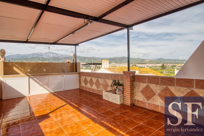 Image No.19-2 Bed Townhouse for sale