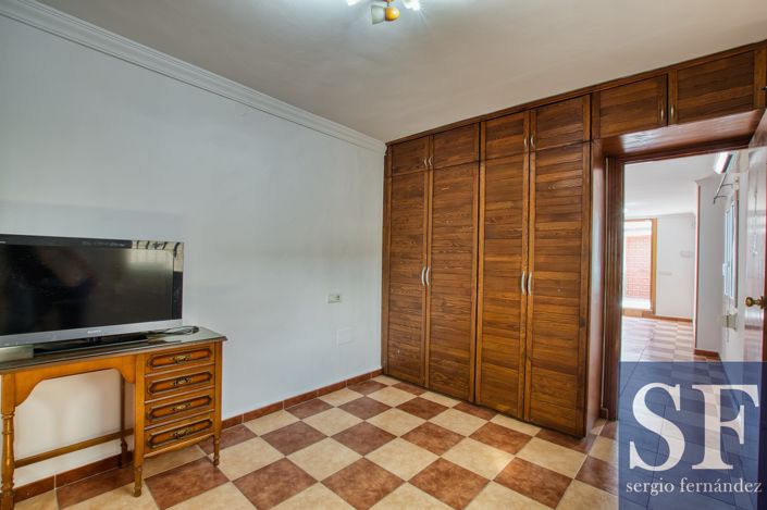 Image No.6-2 Bed Townhouse for sale