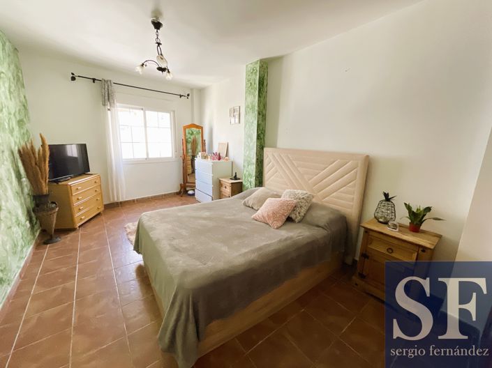 Image No.11-3 Bed Apartment for sale