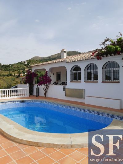 Image No.1-5 Bed Villa for sale