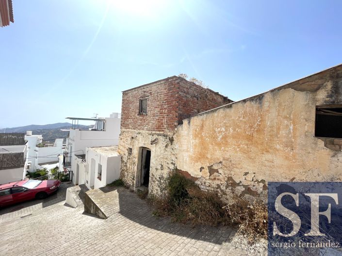 Image No.2-Townhouse for sale