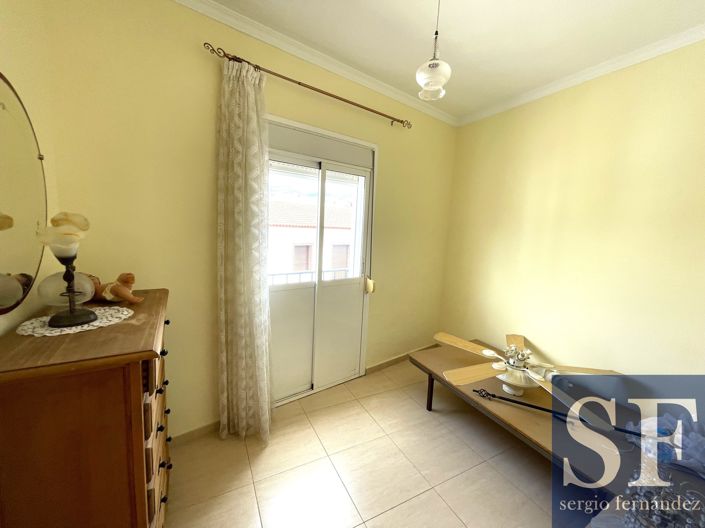 Image No.12-5 Bed Townhouse for sale