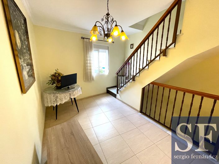 Image No.15-5 Bed Townhouse for sale