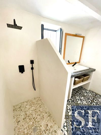 Image No.11-3 Bed Townhouse for sale