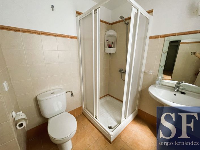 Image No.14-5 Bed Townhouse for sale