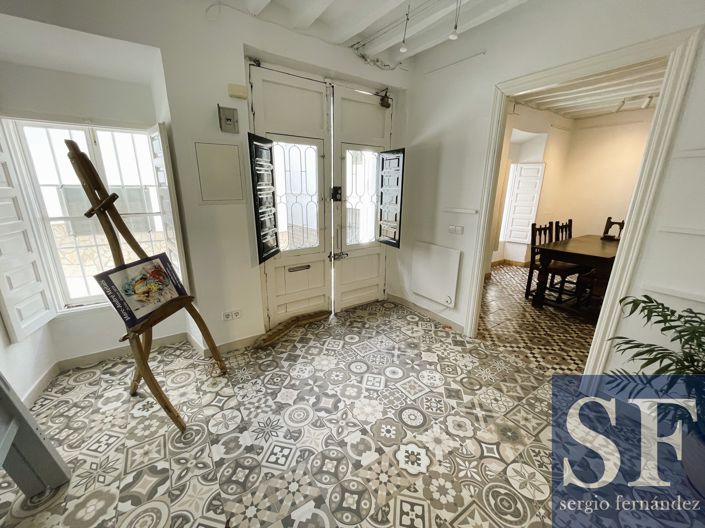 Image No.2-5 Bed Townhouse for sale