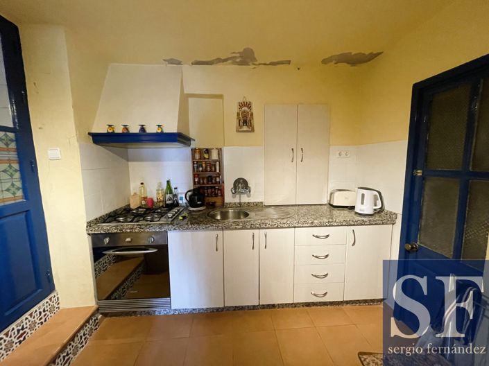 Image No.5-5 Bed Townhouse for sale