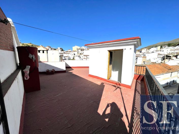 Image No.13-2 Bed Townhouse for sale