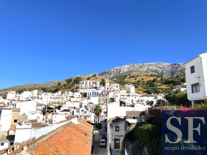 Image No.16-2 Bed Townhouse for sale