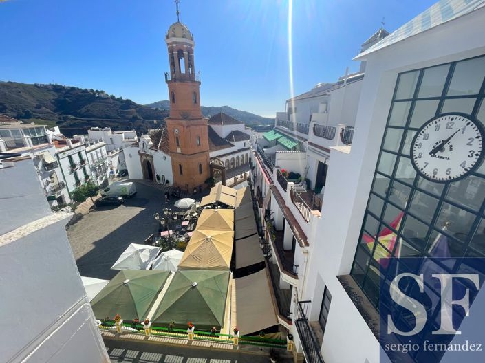 Image No.18-5 Bed Townhouse for sale