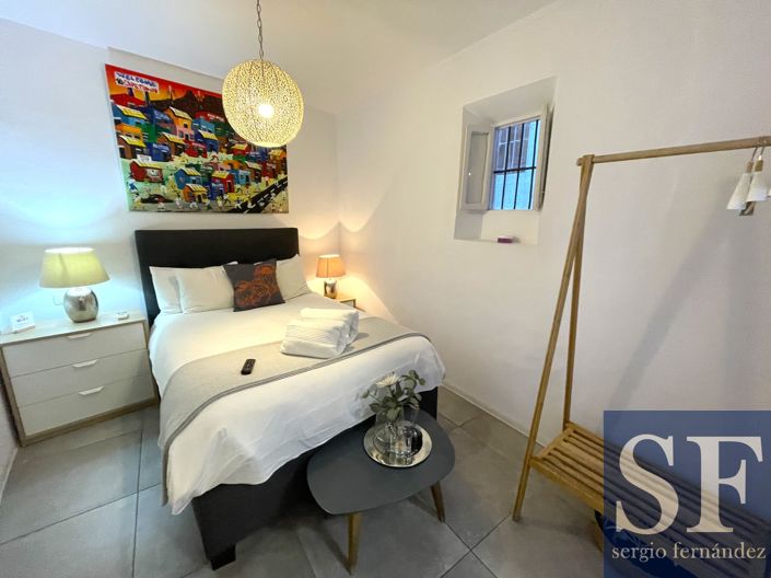 Image No.8-5 Bed Townhouse for sale