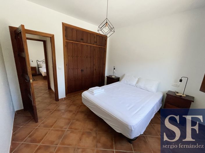 Image No.10-3 Bed Villa for sale