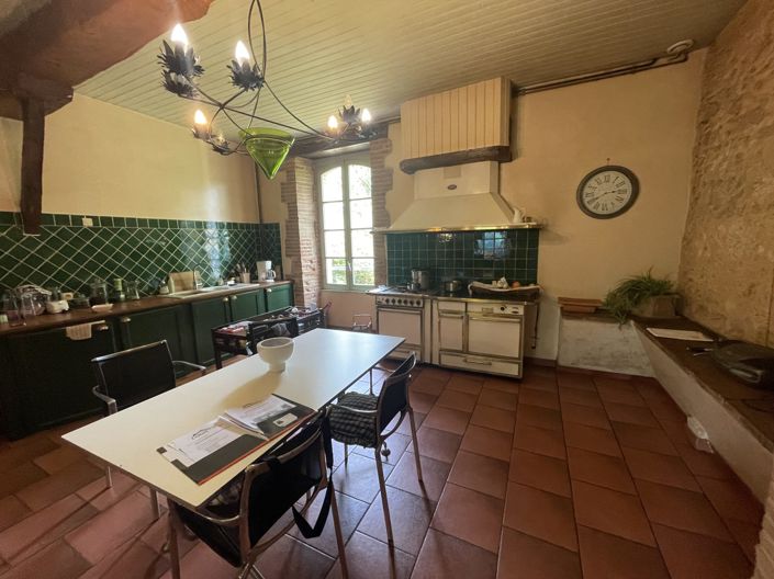 Image No.12-4 Bed House for sale