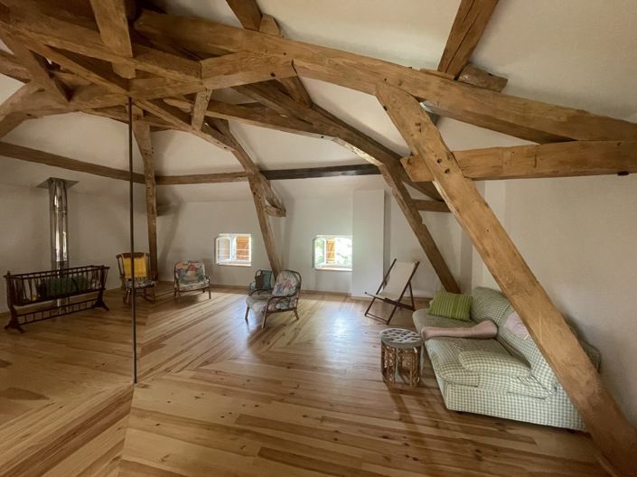 Image No.15-4 Bed House for sale