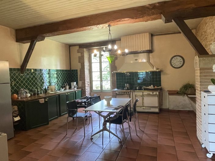 Image No.26-4 Bed House for sale