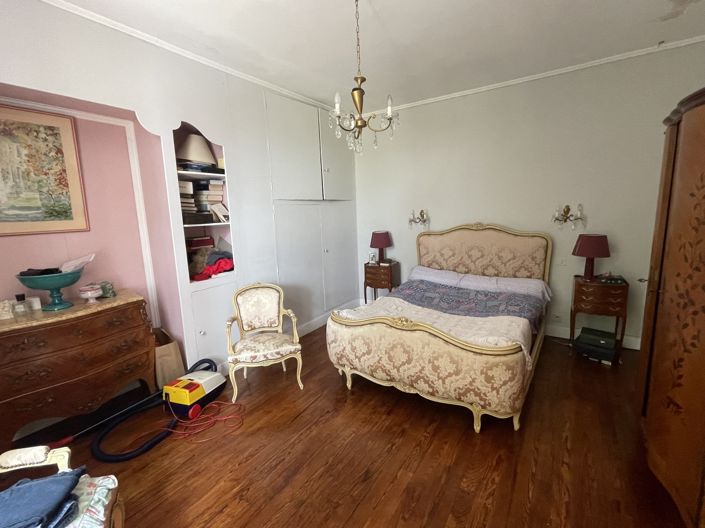 Image No.48-4 Bed House for sale