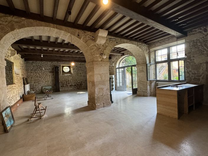 Image No.13-5 Bed Property for sale