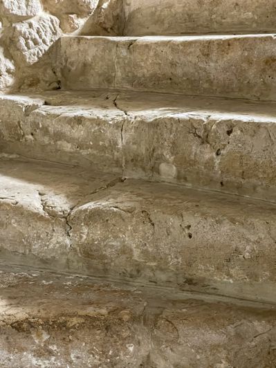 Image No.15-5 Bed Property for sale