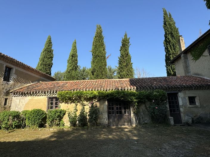 Image No.3-5 Bed Property for sale