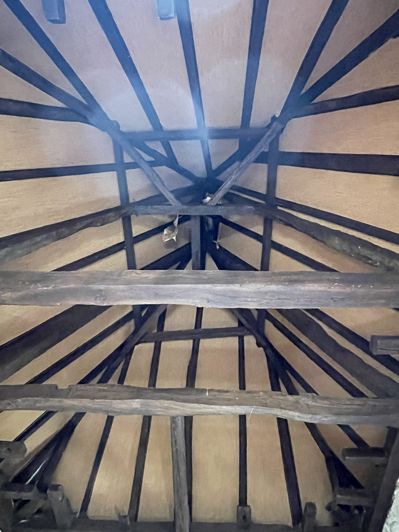 Image No.32-5 Bed Property for sale