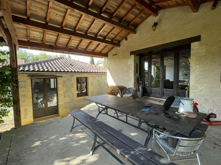 Image No.37-5 Bed Property for sale