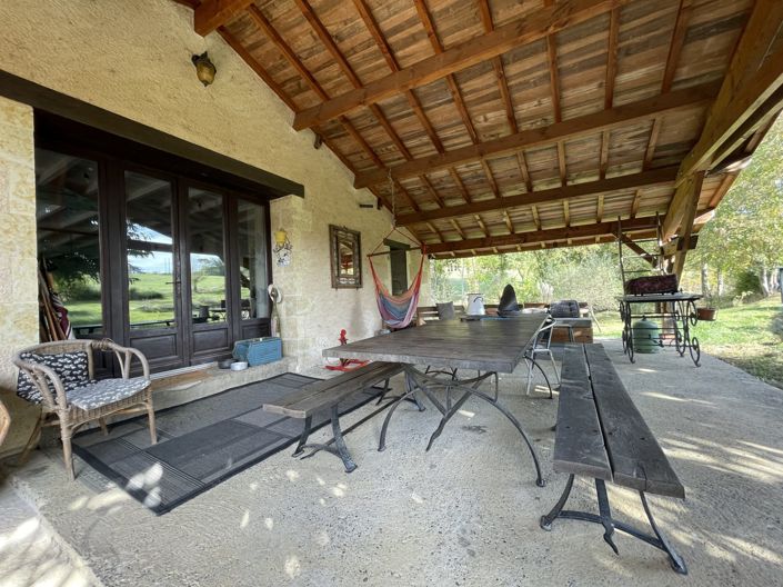 Image No.38-5 Bed Property for sale