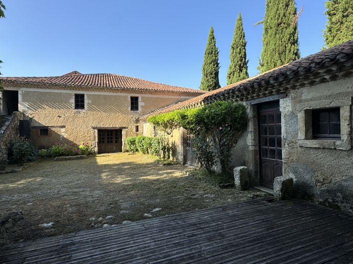 Image No.4-5 Bed Property for sale