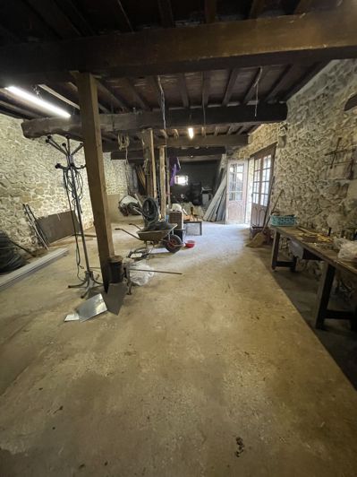 Image No.51-5 Bed Property for sale