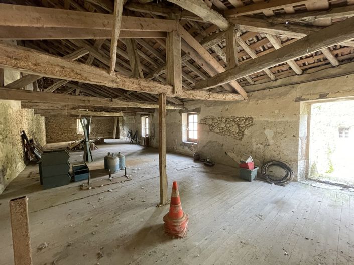 Image No.54-5 Bed Property for sale