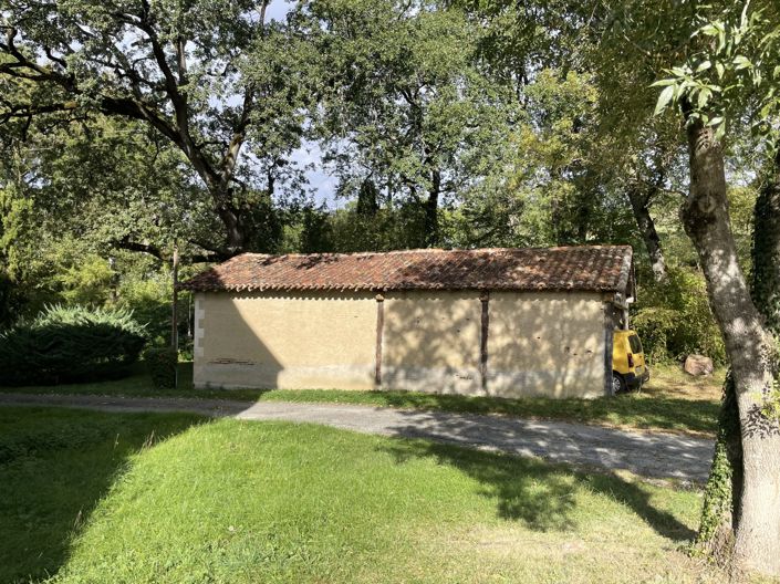 Image No.55-5 Bed Property for sale