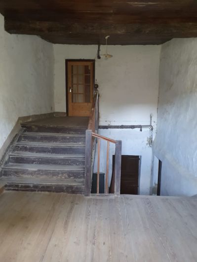 Image No.23-6 Bed House for sale