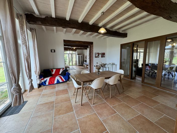 Image No.21-6 Bed House for sale