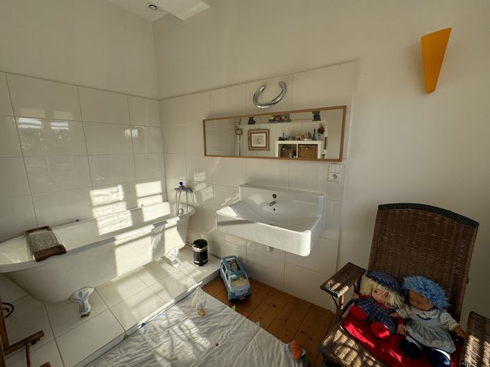 Image No.28-3 Bed House for sale