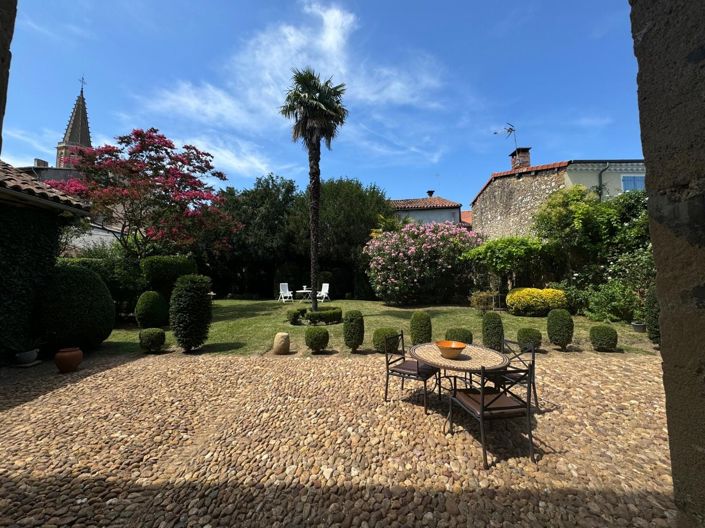 Image No.8-3 Bed House for sale