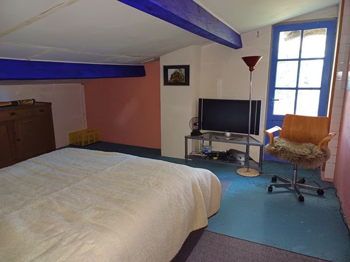 Image No.23-5 Bed House for sale