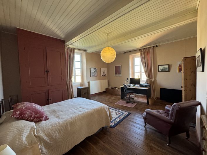 Image No.29-5 Bed House for sale