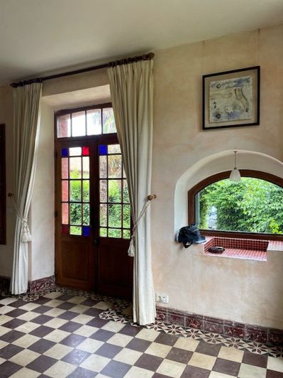 Image No.7-5 Bed House for sale